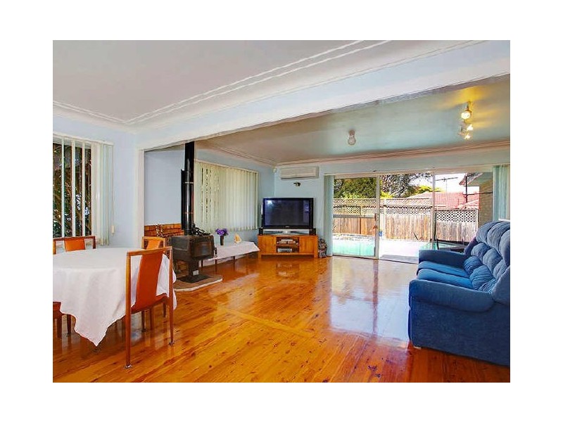 28 Hakea Avenue, Frenchs Forest NSW 2086