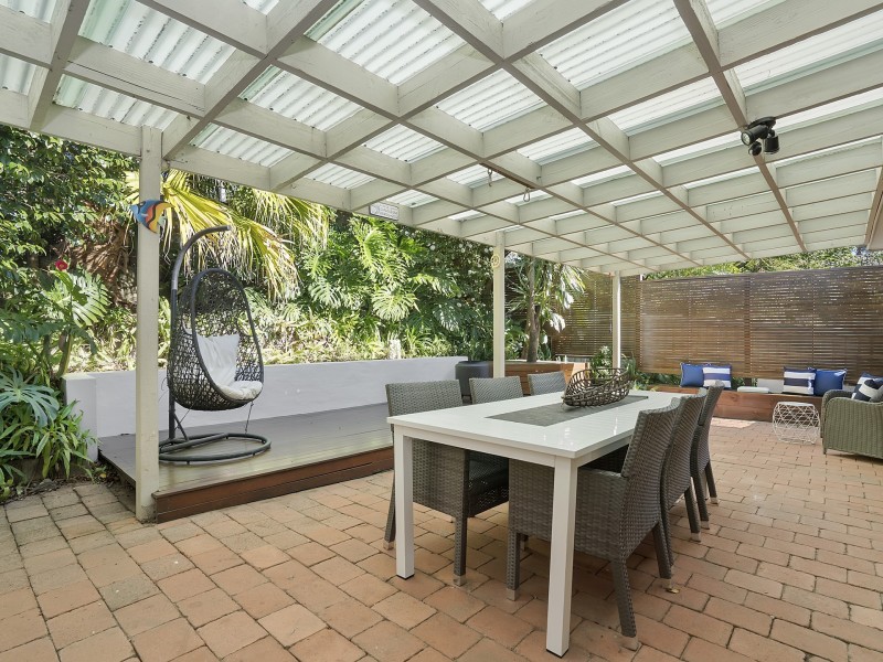 27 Bimbadeen Crescent, Frenchs Forest NSW 2086