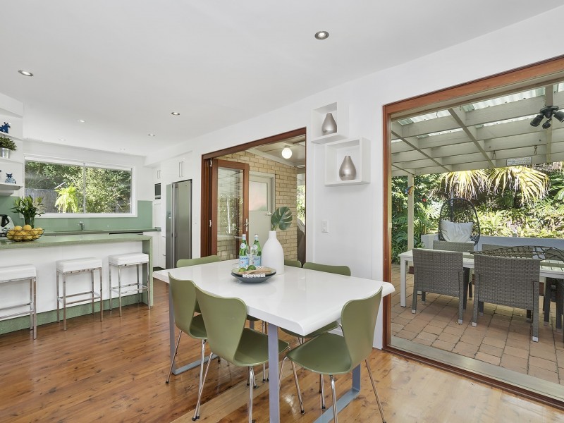 27 Bimbadeen Crescent, Frenchs Forest NSW 2086