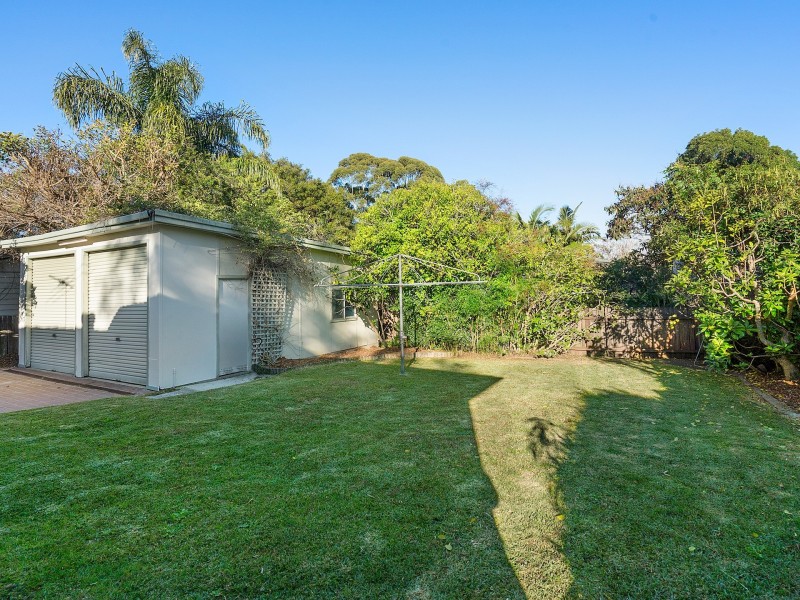 27 Pringle Avenue, Belrose NSW 2085