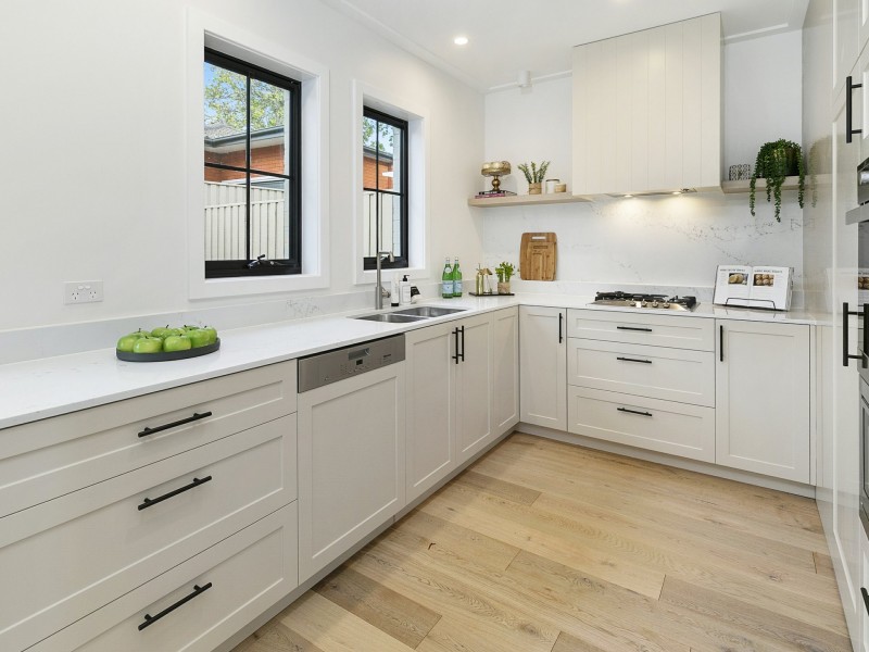 36 Pringle Avenue, Belrose NSW 2085