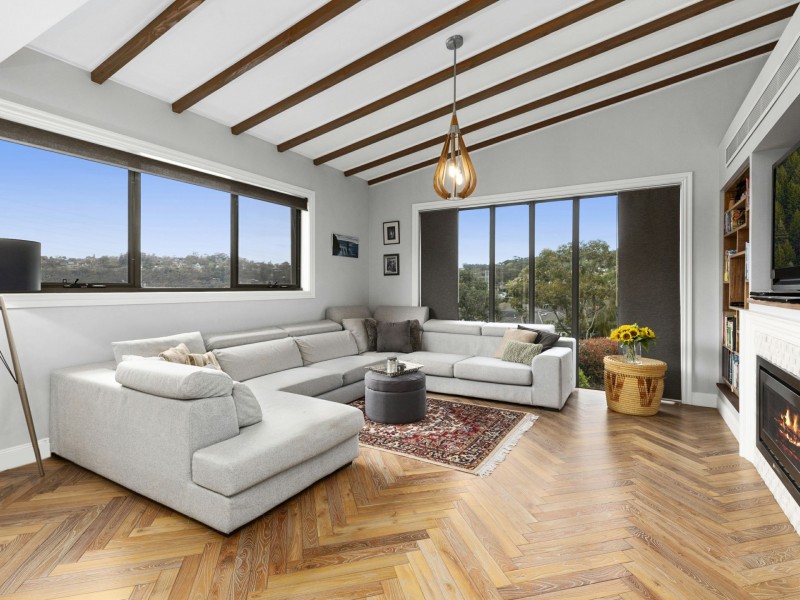 72 Carnarvon Drive, Frenchs Forest NSW 2086