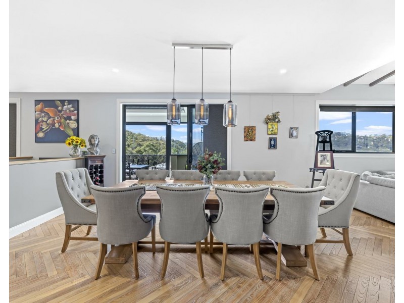 72 Carnarvon Drive, Frenchs Forest NSW 2086