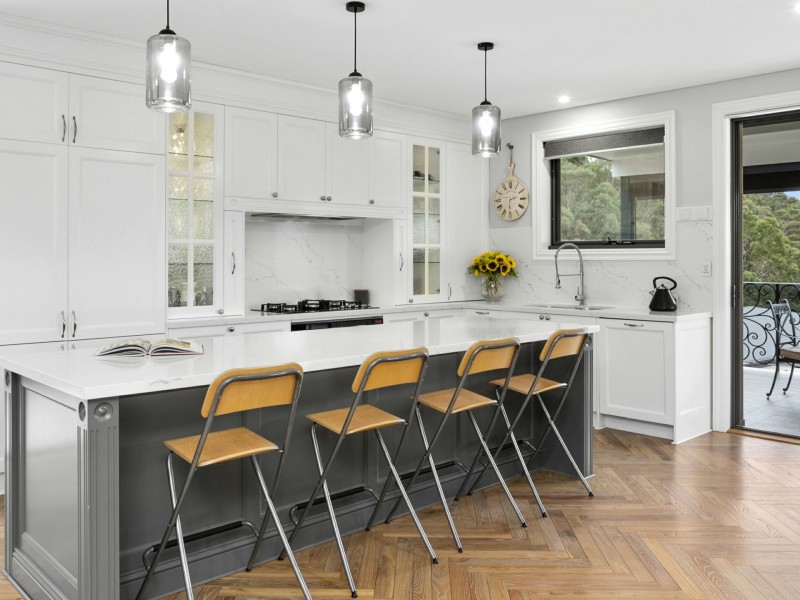 72 Carnarvon Drive, Frenchs Forest NSW 2086