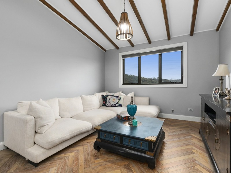 72 Carnarvon Drive, Frenchs Forest NSW 2086