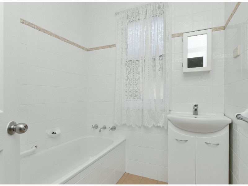 3 Allambie Road, Allambie Heights NSW 2100