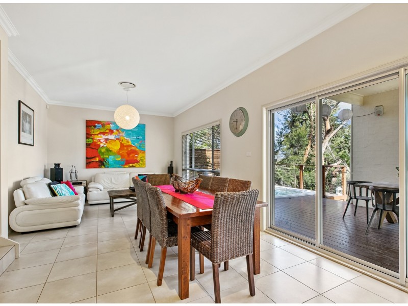 25 Alt Crescent, Davidson NSW 2085