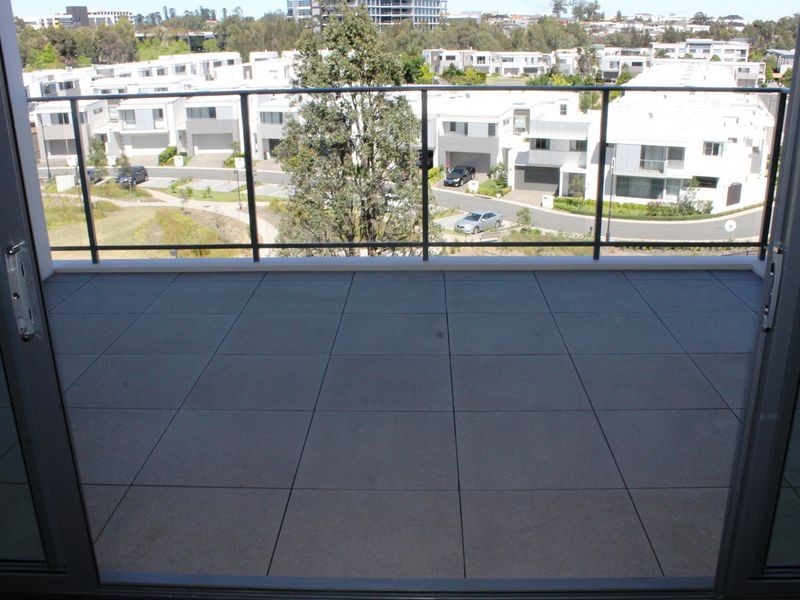 64/38 Solent Circuit, Baulkham Hills NSW 2153