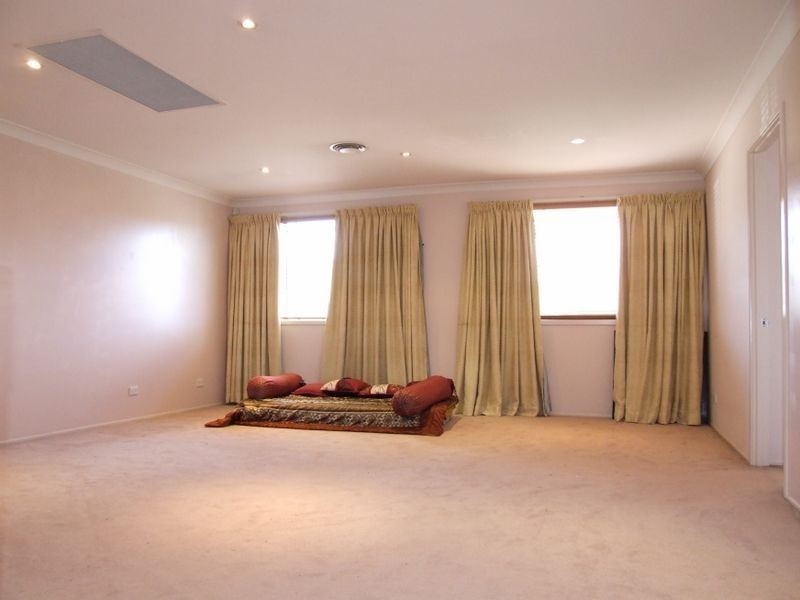 56 Prestige Ave, Bella Vista NSW 2153