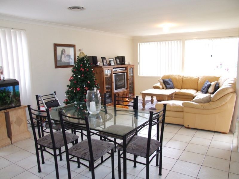 7 Finch Pl, Glenwood NSW 2768