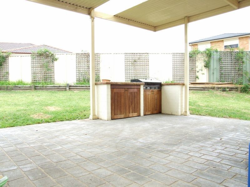 7 Finch Pl, Glenwood NSW 2768