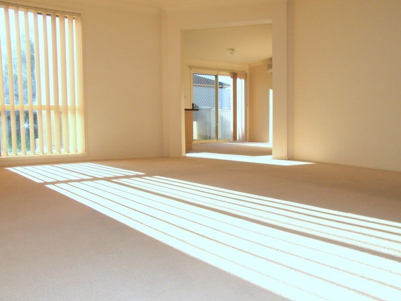 11 Honeyeater Tce, Glenwood NSW 2768