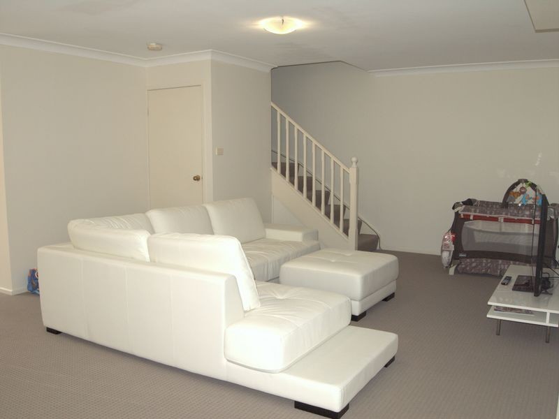 11/82 Delaney Drive, Baulkham Hills NSW 2153