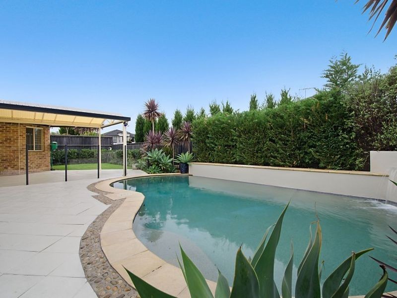 4 Woodstream Crescent, Kellyville NSW 2155