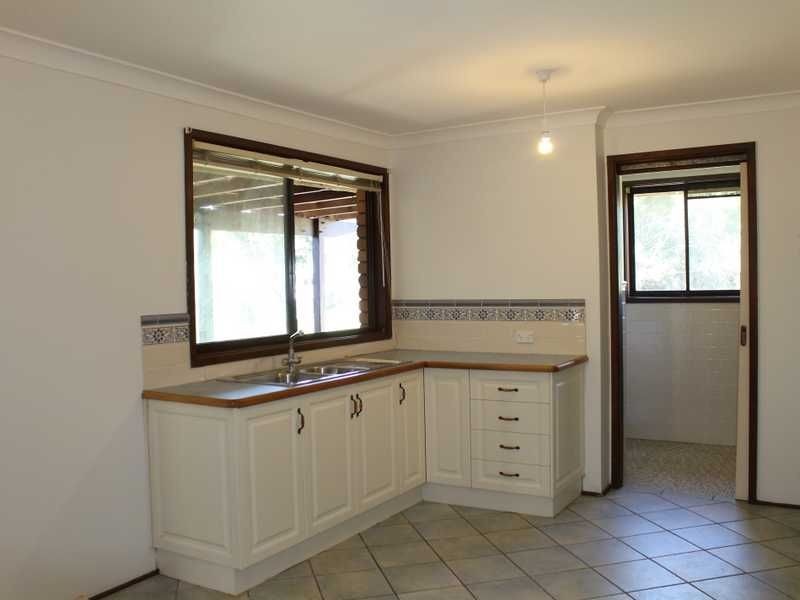 25 Kenneth Ave, Baulkham Hills NSW 2153