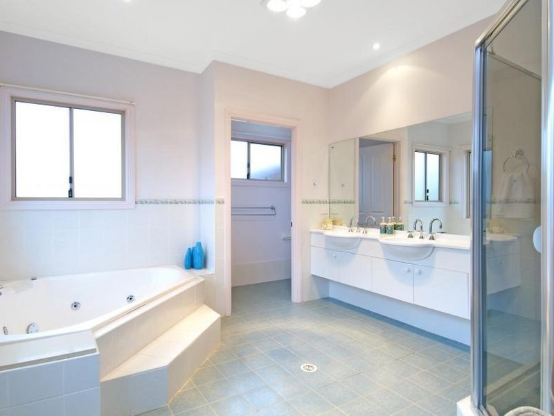 6 Middlebrook Rise, Bella Vista NSW 2153