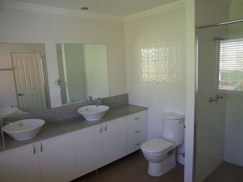 24 Oratava Ave, West Pennant Hills NSW 2125