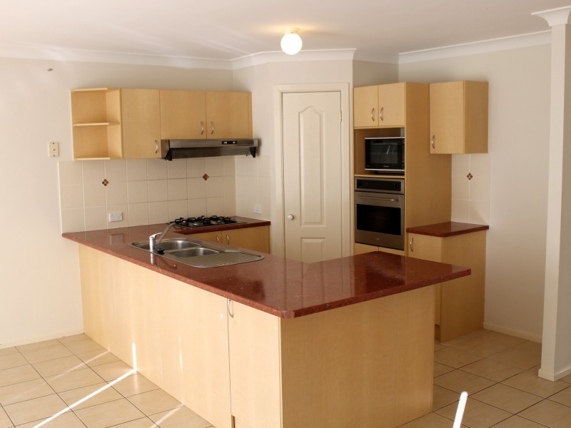 8 Capizzi Place, Castle Hill NSW 2154