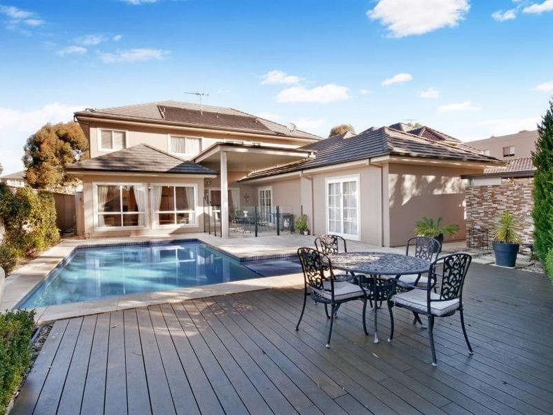 37 Edgewater Drive, Bella Vista NSW 2153