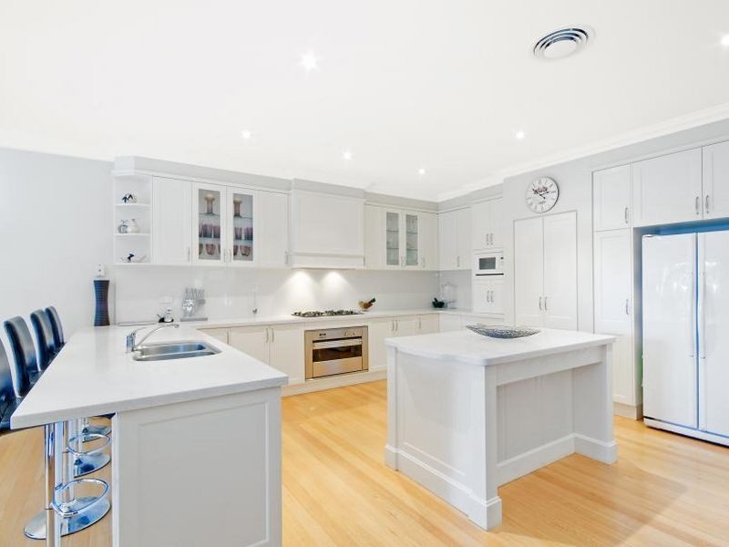 37 Edgewater Drive, Bella Vista NSW 2153