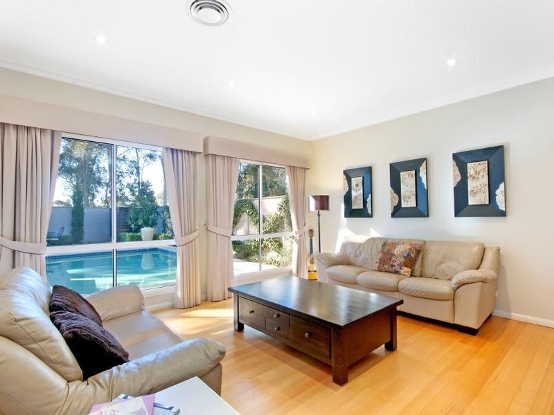 37 Edgewater Drive, Bella Vista NSW 2153