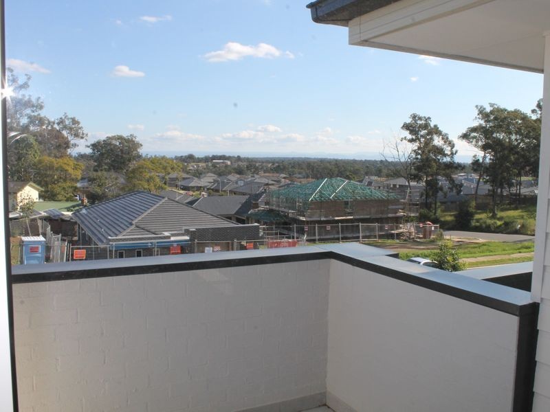 56 Thorogood Boulevarde (off Curt, Kellyville NSW 2155