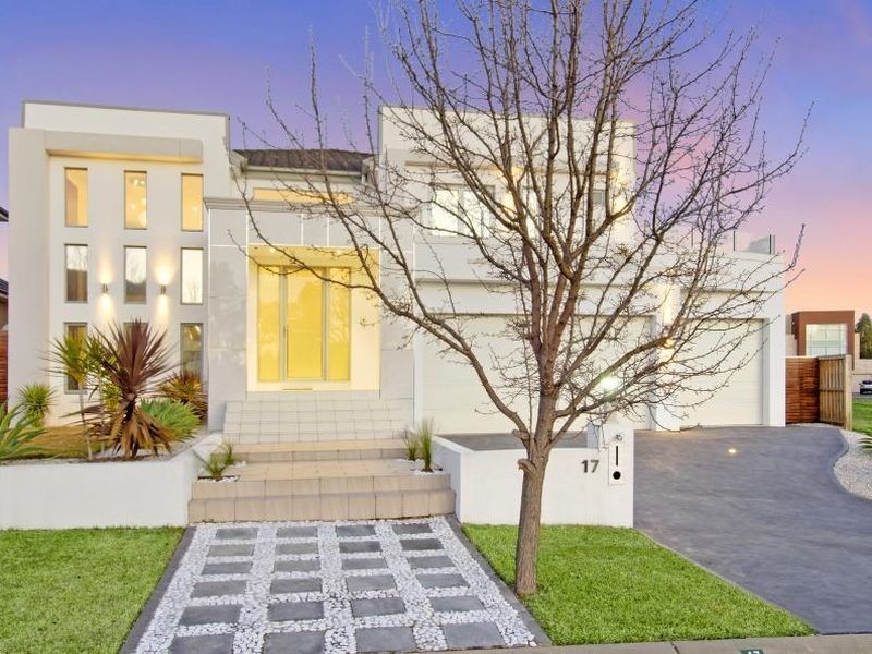 17 Bridgeview Circuit, Bella Vista NSW 2153