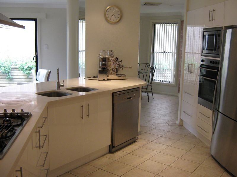 8 Dutton Road, Beaumont Hills NSW 2155