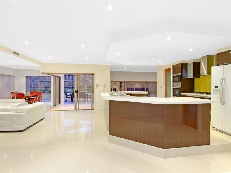 17 Bridgeview Circuit, Bella Vista NSW 2153