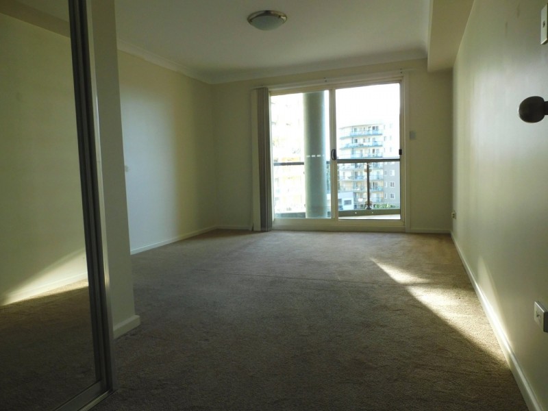 708/91a Bridge Street, Westmead NSW 2145