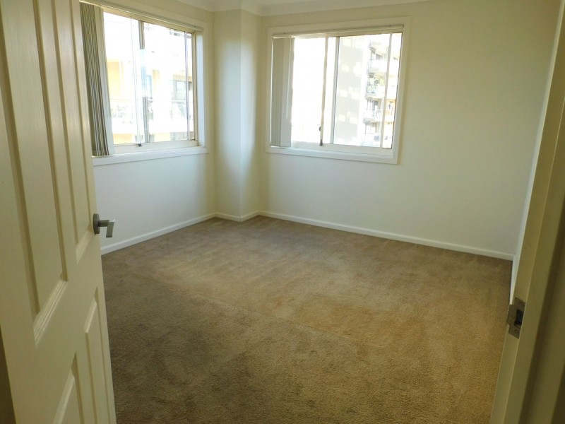 708/91a Bridge Street, Westmead NSW 2145