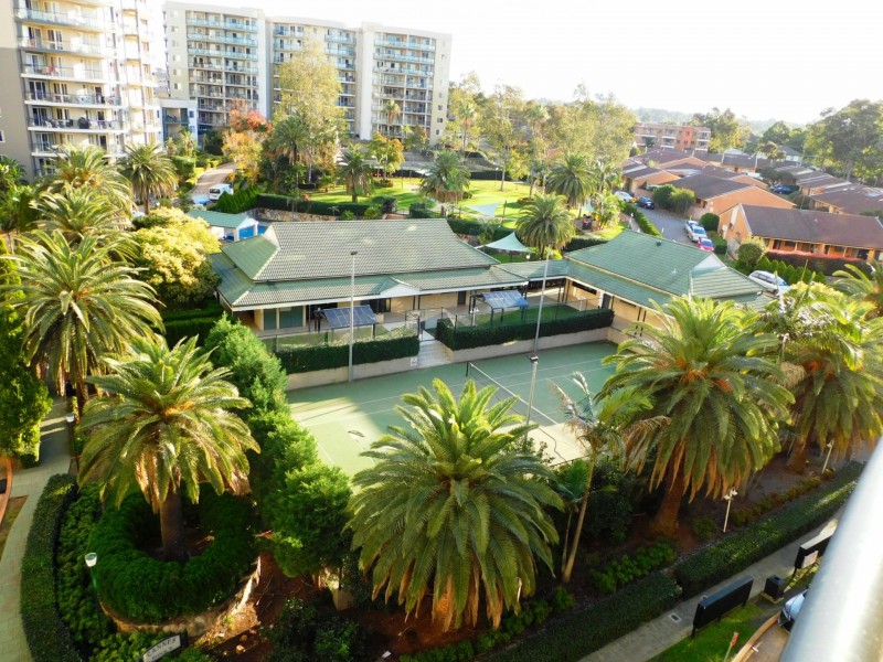 708/91a Bridge Street, Westmead NSW 2145