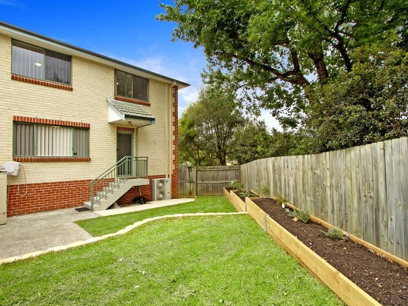 13/11 Watkins Rd, Baulkham Hills NSW 2153