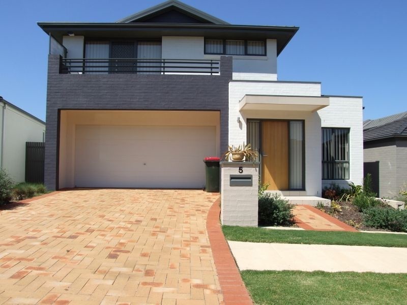 5 Clapham Street, Stanhope Gardens NSW 2768