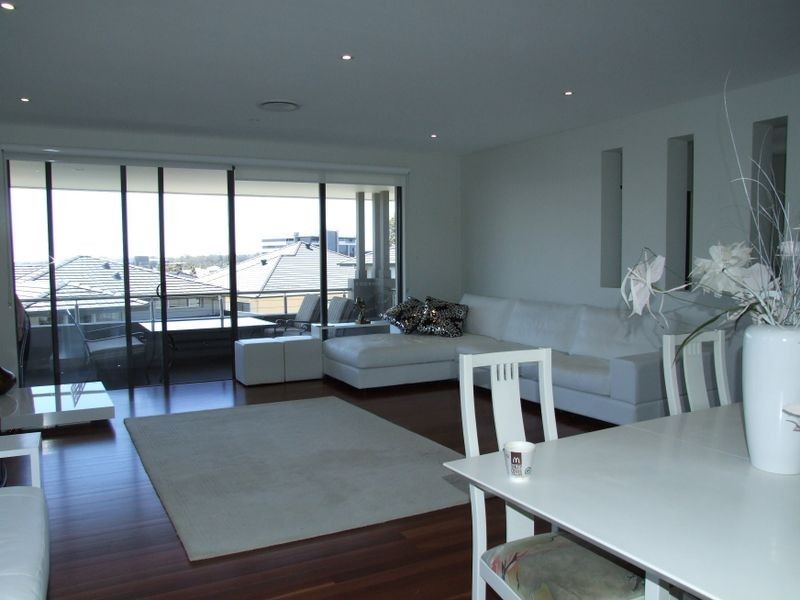 17 Westwood Way, Bella Vista NSW 2153