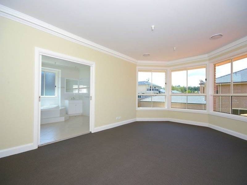 24 Brae Pl, Castle Hill NSW 2154