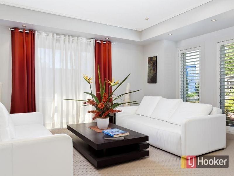 12 Craigend Place, Bella Vista NSW 2153