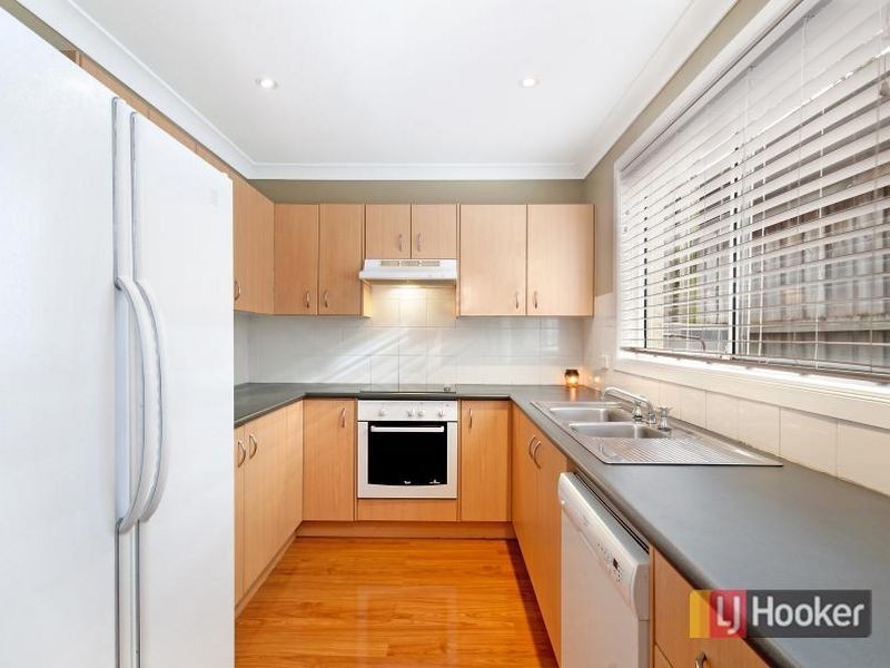 15/16 Wyldwood Crescent, Baulkham Hills NSW 2153