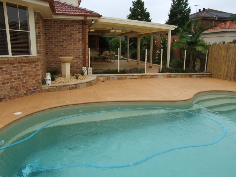 15 Wildflower Pl, Kellyville NSW 2155