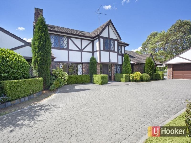 15 Melanie Place, Bella Vista NSW 2153