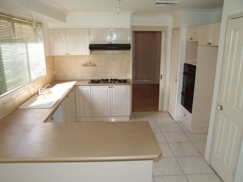 25 James Mileham Dr, Kellyville NSW 2155