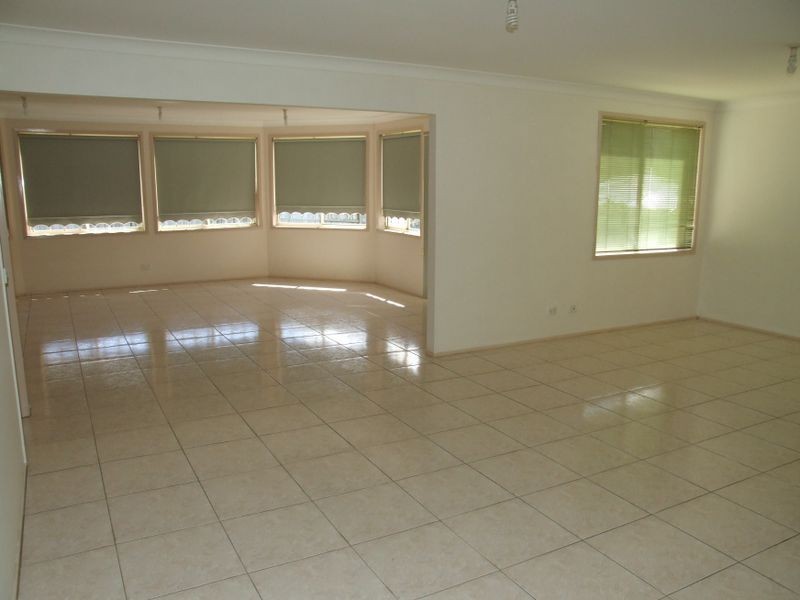 25 James Mileham Dr, Kellyville NSW 2155