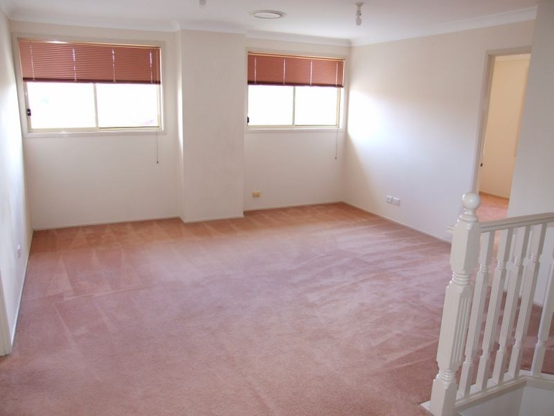 25 James Mileham Dr, Kellyville NSW 2155