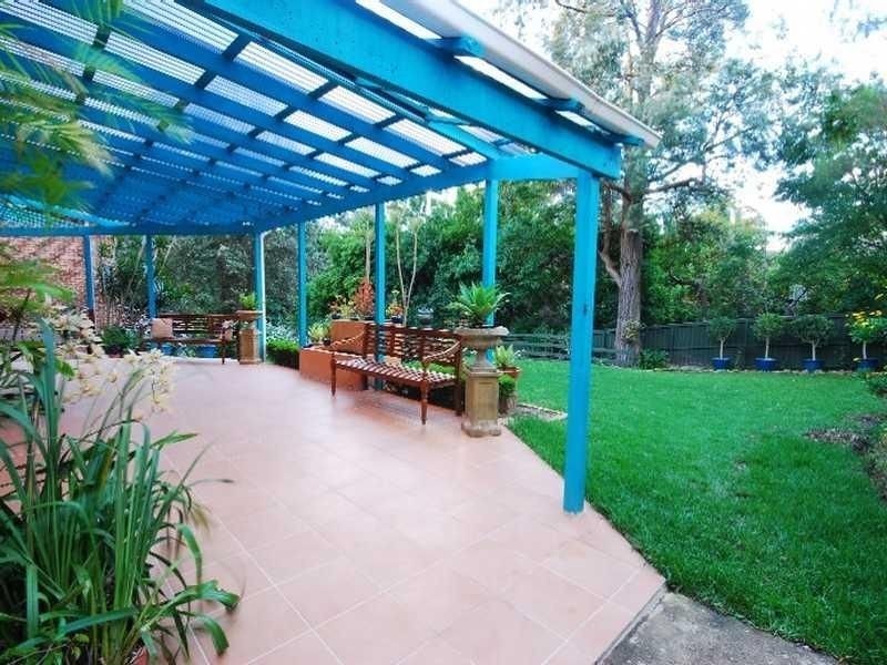 11 Jarrah Pl, Castle Hill NSW 2154