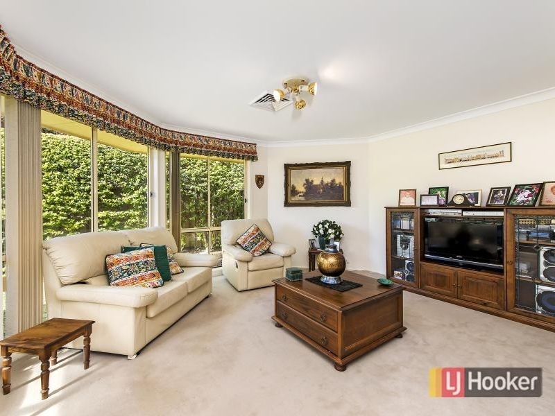8 Nicholas Close, Bella Vista NSW 2153