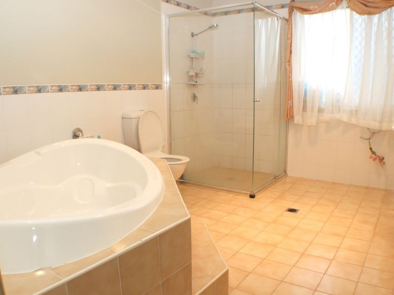 85 Edgewater Dr, Bella Vista NSW 2153