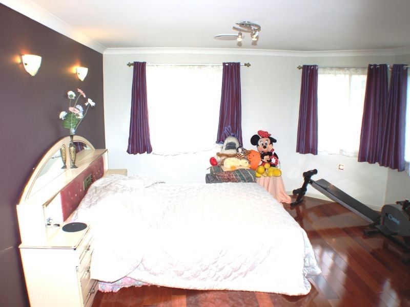 85 Edgewater Dr, Bella Vista NSW 2153