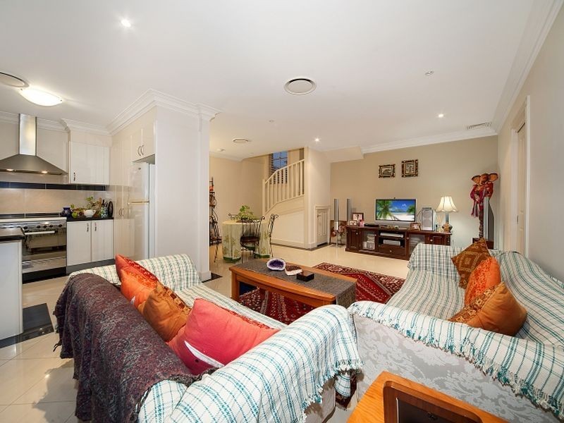 25/342 Old Northern Rd, Castle Hill NSW 2154