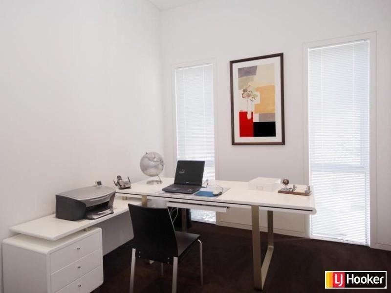 7 Ashburn Close, Bella Vista NSW 2153