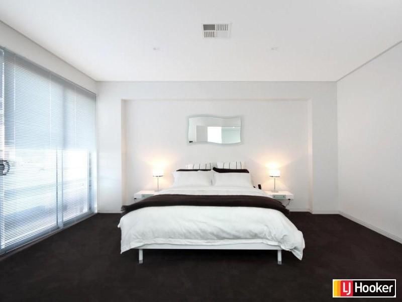 7 Ashburn Close, Bella Vista NSW 2153